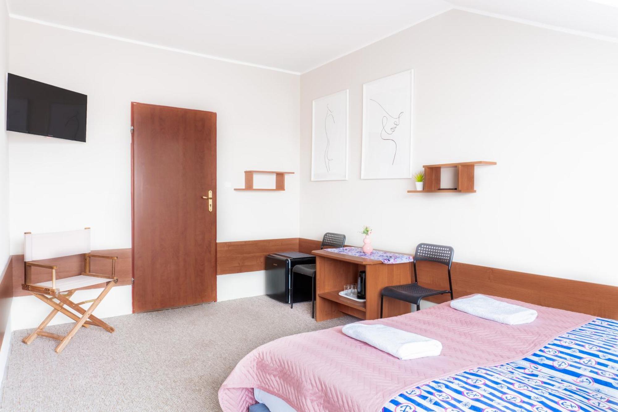 Pokoje Goscinne Raf-Tur - Sala Zabaw, Grill - Idealny Dla Rodzin Z Dziecmi Ostrowo  Ngoại thất bức ảnh