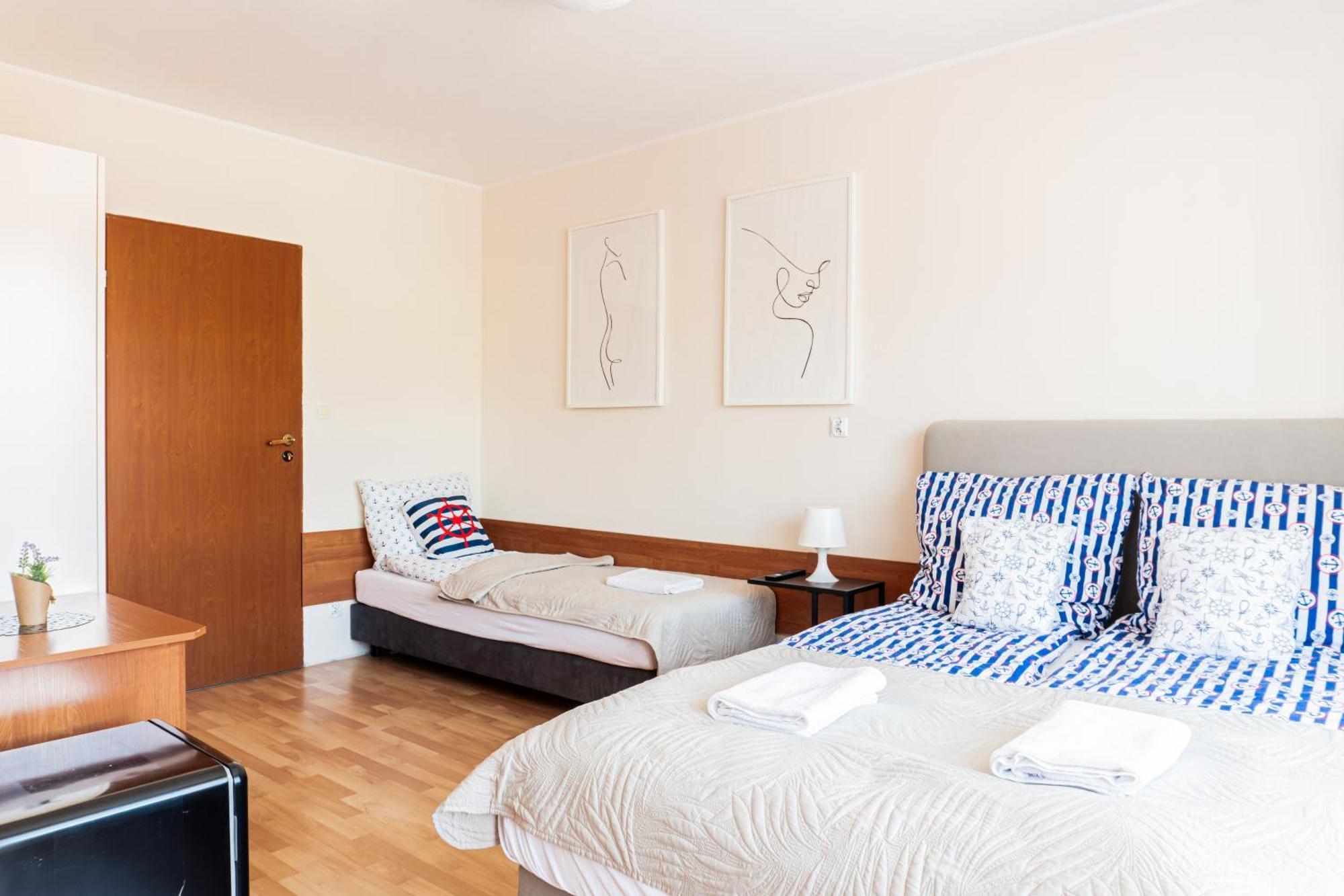 Pokoje Goscinne Raf-Tur - Sala Zabaw, Grill - Idealny Dla Rodzin Z Dziecmi Ostrowo  Ngoại thất bức ảnh